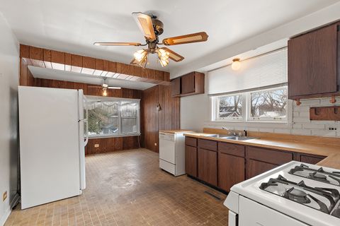 Tiny photo for 17913 Homewood Avenue, Homewood, IL 60430 (MLS # 12534659)