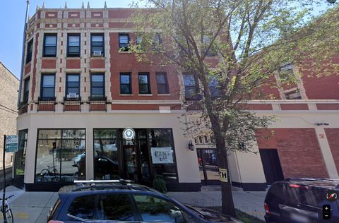 2737 N Spaulding Avenue 221 Chicago IL 60647