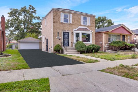 Photo of 10626 S Lowe Avenue, Chicago, IL 60628 (MLS # 12537378)