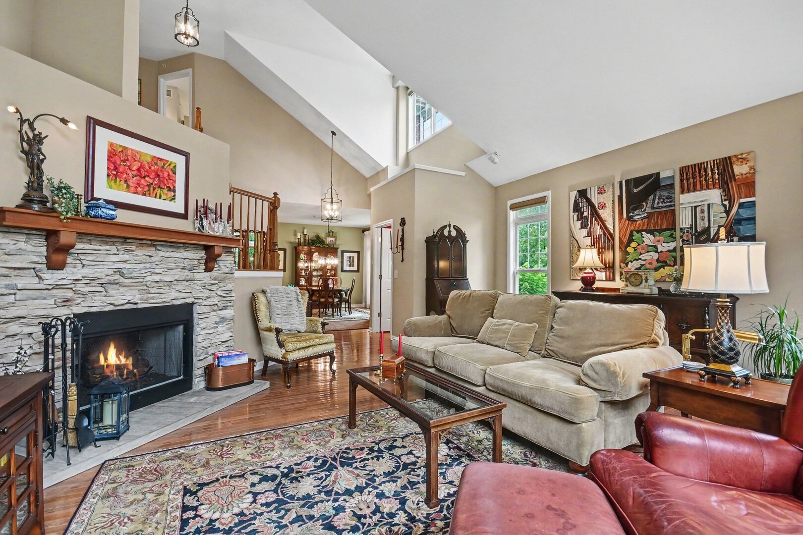 4 Lakebreeze Court