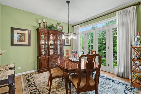 Tiny photo for 4 Lakebreeze Court, Lake Zurich, IL 60047 (MLS # 12710762)