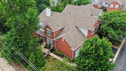 Tiny photo for 4 Lakebreeze Court, Lake Zurich, IL 60047 (MLS # 12710762)