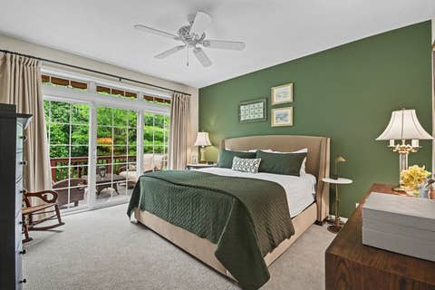 Tiny photo for 4 Lakebreeze Court, Lake Zurich, IL 60047 (MLS # 12710762)