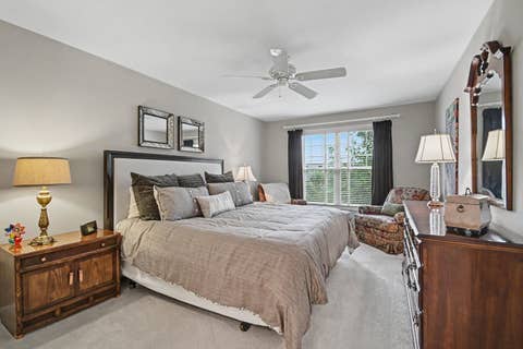 Tiny photo for 4 Lakebreeze Court, Lake Zurich, IL 60047 (MLS # 12710762)