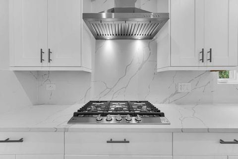 Tiny photo for 602 Glenshire Road, Glenview, IL 60025 (MLS # 12580839)