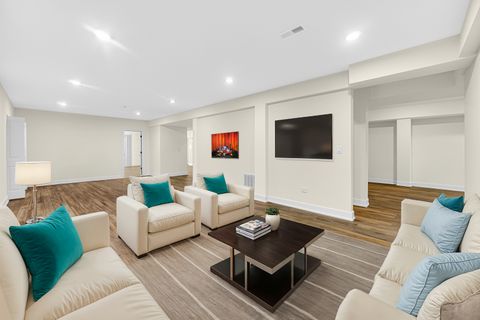 Tiny photo for 602 Glenshire Road, Glenview, IL 60025 (MLS # 12580839)