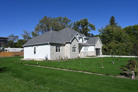 Tiny photo for 602 Glenshire Road, Glenview, IL 60025 (MLS # 12580839)
