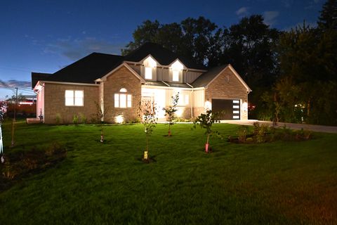 Tiny photo for 602 Glenshire Road, Glenview, IL 60025 (MLS # 12580839)