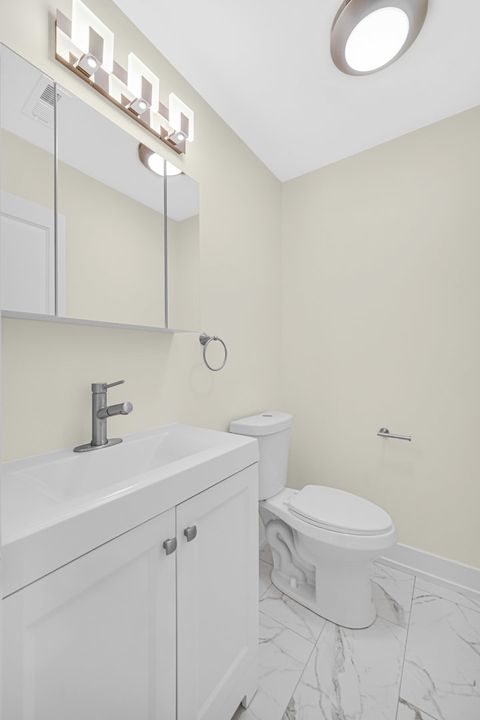 Tiny photo for 602 Glenshire Road, Glenview, IL 60025 (MLS # 12580839)