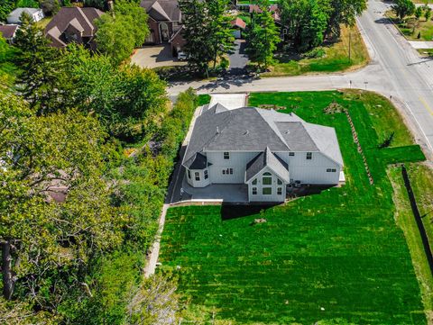 Tiny photo for 602 Glenshire Road, Glenview, IL 60025 (MLS # 12580839)