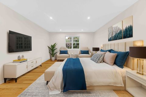 Tiny photo for 602 Glenshire Road, Glenview, IL 60025 (MLS # 12580839)