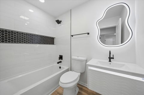 Tiny photo for 185 College Drive #B, Bloomingdale, IL 60108 (MLS # 12746002)