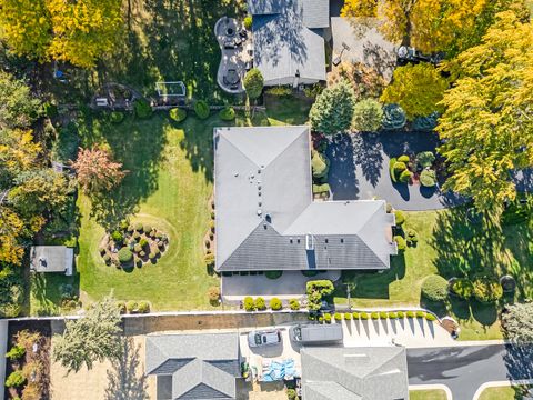 A home in Willowbrook