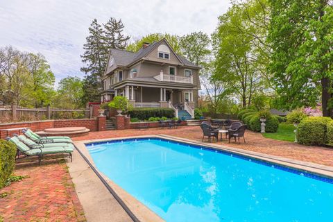 Tiny photo for 5 Broadway Place, Normal, IL 61761 (MLS # 12588757)