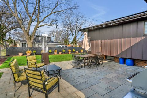 Tiny photo for 8100 Lorel Avenue, Burbank, IL 60459 (MLS # 12614534)