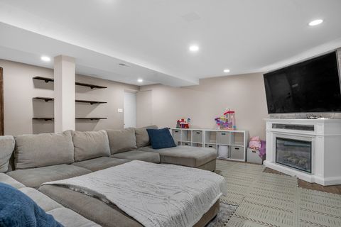 Tiny photo for 8100 Lorel Avenue, Burbank, IL 60459 (MLS # 12614534)