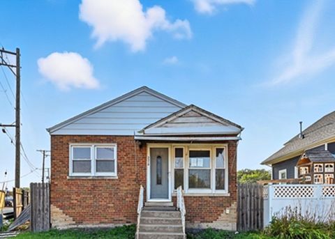 Tiny photo for 3310 Highland Avenue, Berwyn, IL 60402 (MLS # 12445410)