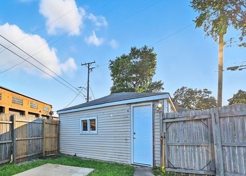 Tiny photo for 3310 Highland Avenue, Berwyn, IL 60402 (MLS # 12445410)