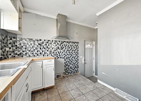 Tiny photo for 3310 Highland Avenue, Berwyn, IL 60402 (MLS # 12445410)