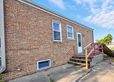 Tiny photo for 3310 Highland Avenue, Berwyn, IL 60402 (MLS # 12445410)