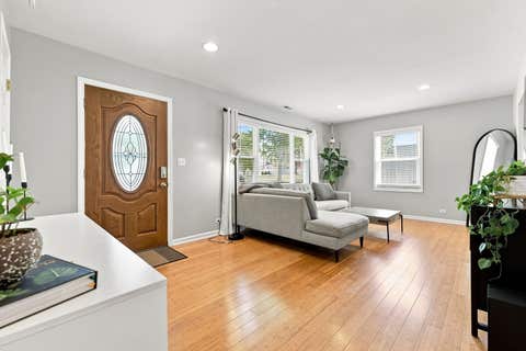Tiny photo for 506 N Martha Street, Lombard, IL 60148 (MLS # 12706743)