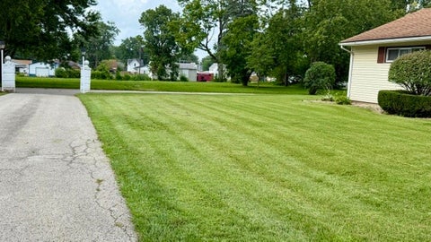 Tiny photo for 525 E Honeywell Street, Hoopeston, IL 60942 (MLS # 12728285)