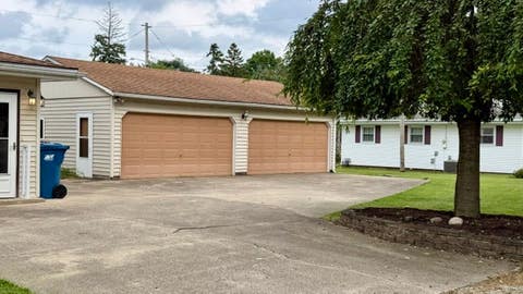 Tiny photo for 525 E Honeywell Street, Hoopeston, IL 60942 (MLS # 12728285)