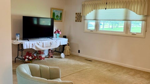 Tiny photo for 525 E Honeywell Street, Hoopeston, IL 60942 (MLS # 12728285)
