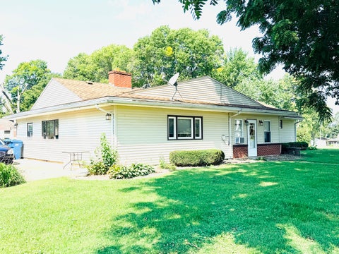 Tiny photo for 525 E Honeywell Street, Hoopeston, IL 60942 (MLS # 12728285)