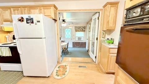 Tiny photo for 525 E Honeywell Street, Hoopeston, IL 60942 (MLS # 12728285)