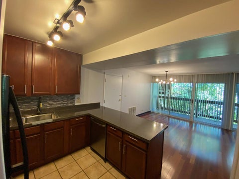 Tiny photo for 5813 Oakwood Drive #D, Lisle, IL 60532 (MLS # 12657112)