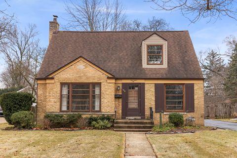 1818 E Indiana Street Wheaton IL 60187