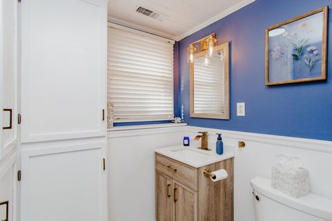 Tiny photo for 535 Estate Drive, Buffalo Grove, IL 60089 (MLS # 12491080)