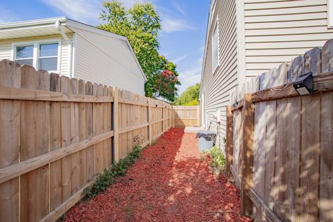 Tiny photo for 535 Estate Drive, Buffalo Grove, IL 60089 (MLS # 12491080)