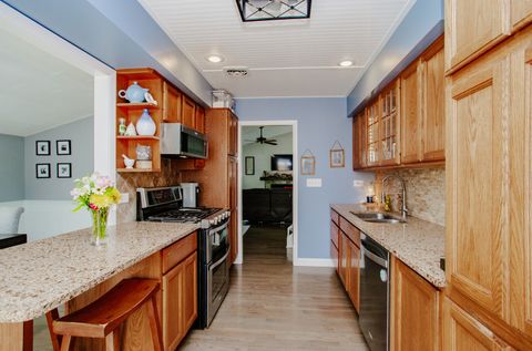 Tiny photo for 535 Estate Drive, Buffalo Grove, IL 60089 (MLS # 12491080)