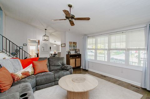 Tiny photo for 535 Estate Drive, Buffalo Grove, IL 60089 (MLS # 12491080)