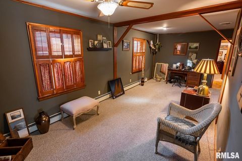 Tiny photo for 127 W Homer Street, Harrisburg, IL 62946 (MLS # EB460650)