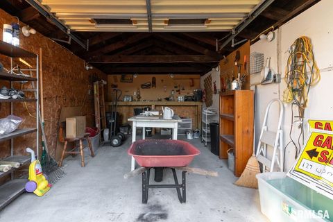 Tiny photo for 127 W Homer Street, Harrisburg, IL 62946 (MLS # EB460650)