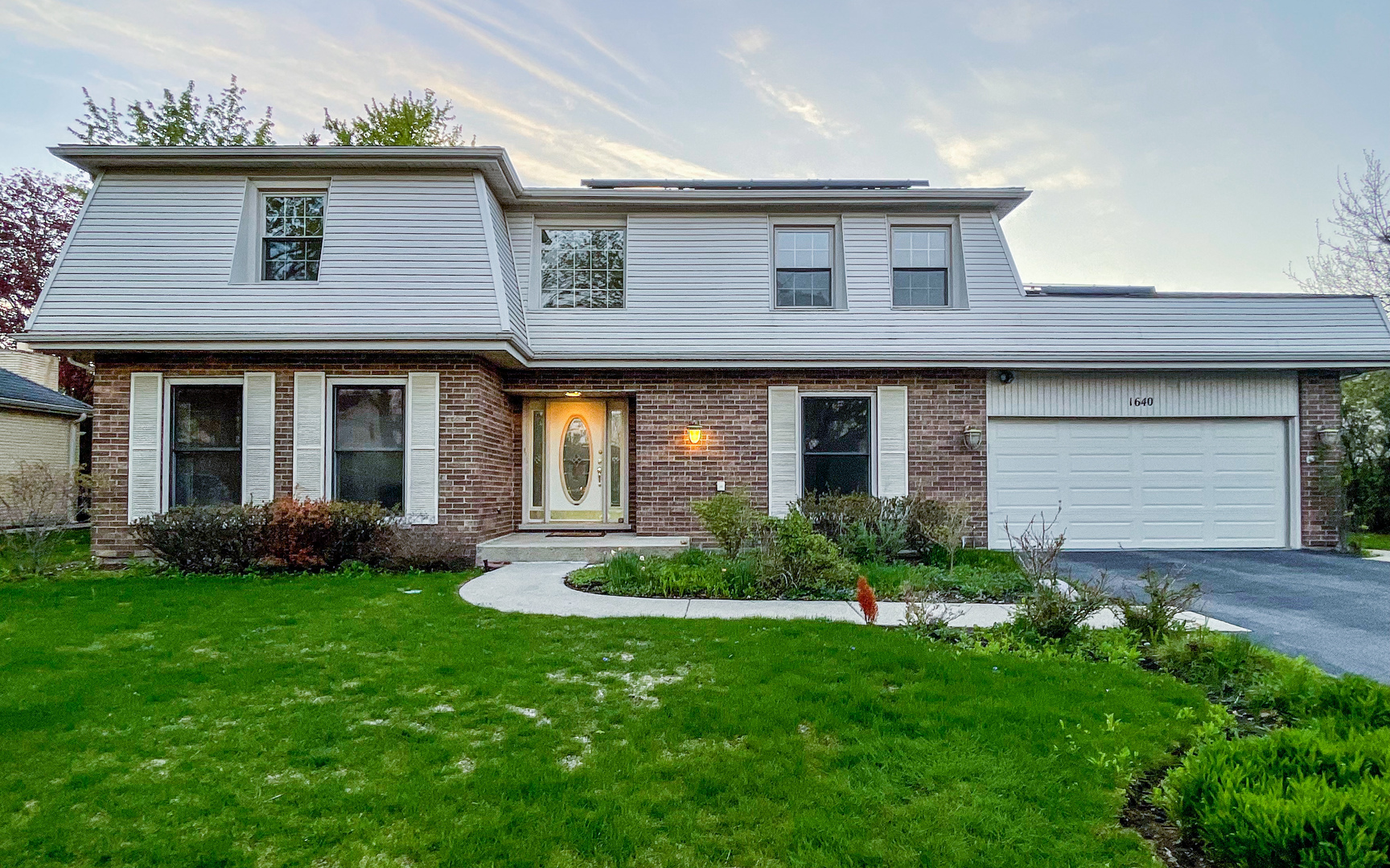1640 Barry Lane