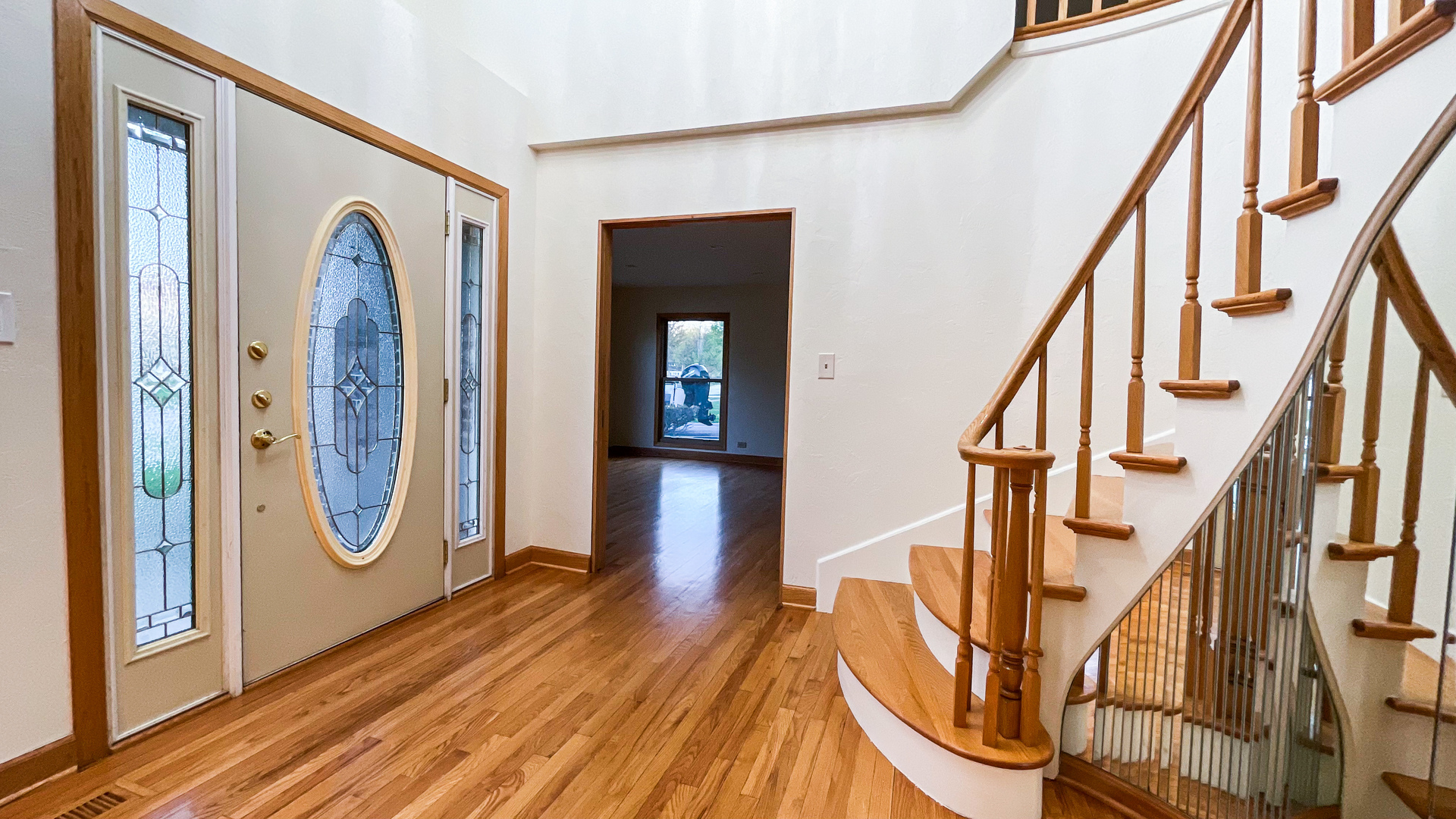 1640 Barry Lane