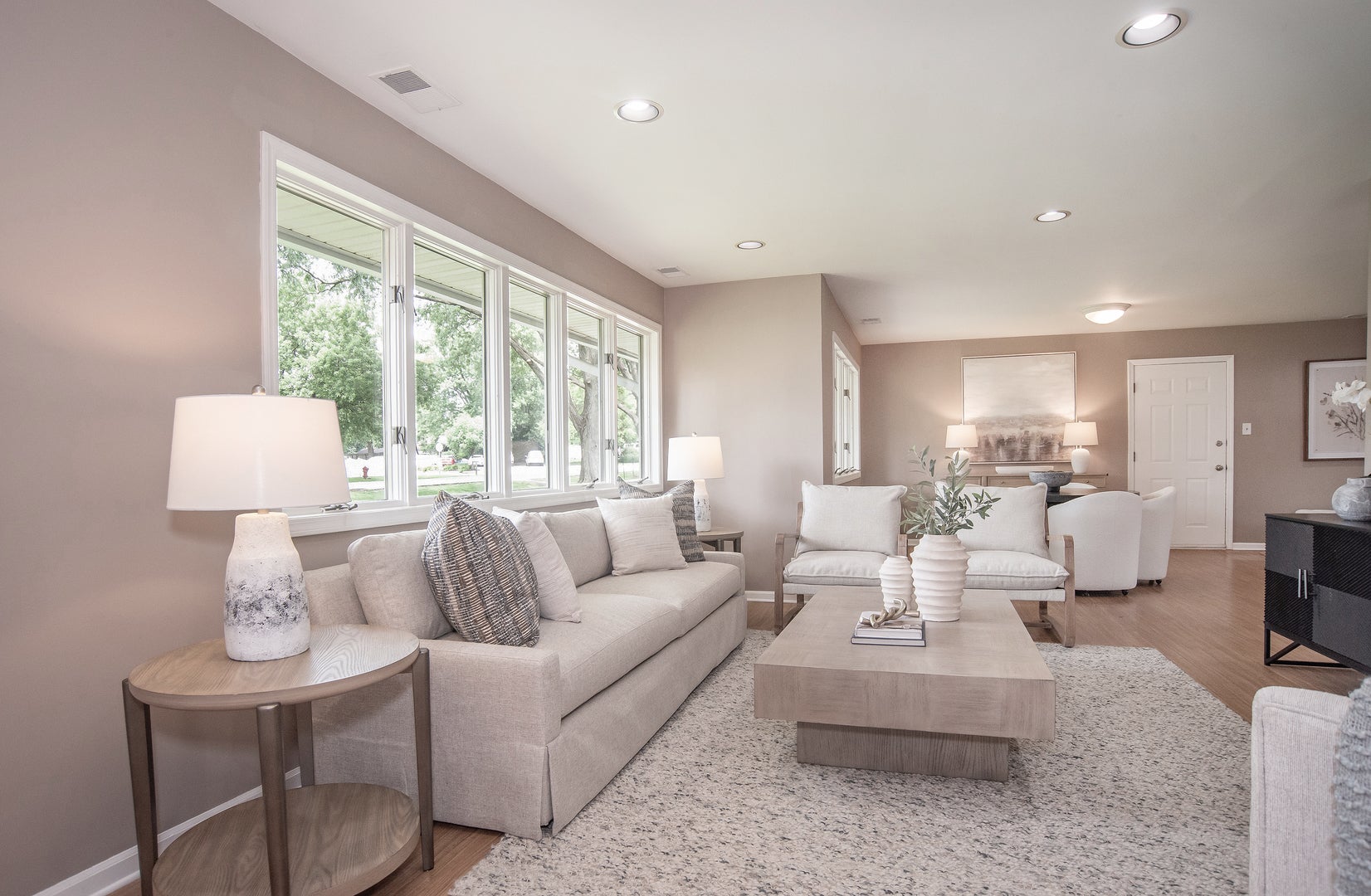 1903 W 58th Place