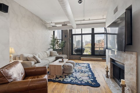 Tiny photo for 728 W Jackson Boulevard #302, Chicago, IL 60661 (MLS # 12753161)