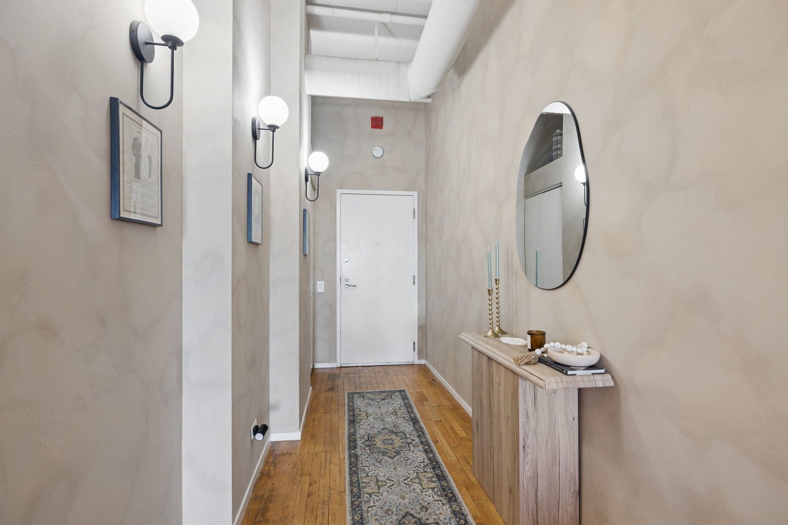 728 W Jackson Boulevard 302