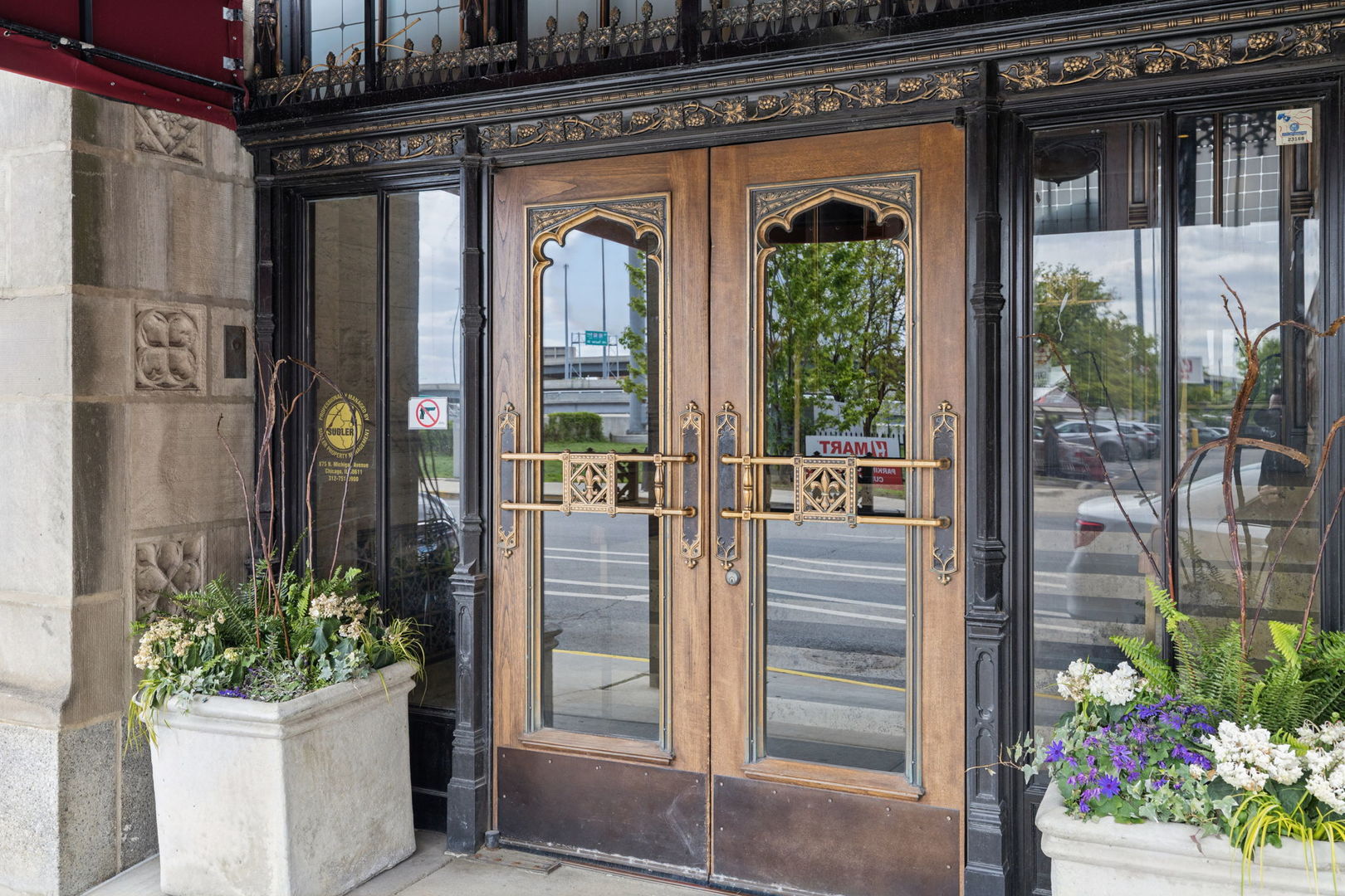 728 W Jackson Boulevard 302