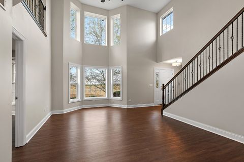 Tiny photo for 16150 Hillcrest Circle, Orland Park, IL 60467 (MLS # 12492114)