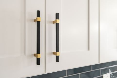 Tiny photo for 7715 New England Avenue, Burbank, IL 60459 (MLS # 12558646)