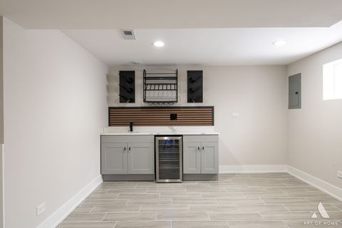 Tiny photo for 7715 New England Avenue, Burbank, IL 60459 (MLS # 12558646)