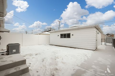 Tiny photo for 7715 New England Avenue, Burbank, IL 60459 (MLS # 12558646)