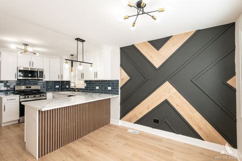 Tiny photo for 7715 New England Avenue, Burbank, IL 60459 (MLS # 12558646)