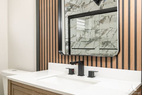 Tiny photo for 7715 New England Avenue, Burbank, IL 60459 (MLS # 12558646)